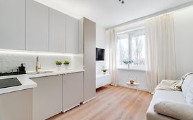 COMFISTAY Armii krajowej 16B - Near Central Station&Free parking